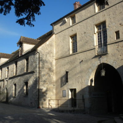 Façade de la maison-musée et l'accueil 2010-2018 ©Musée du château de Dourdan