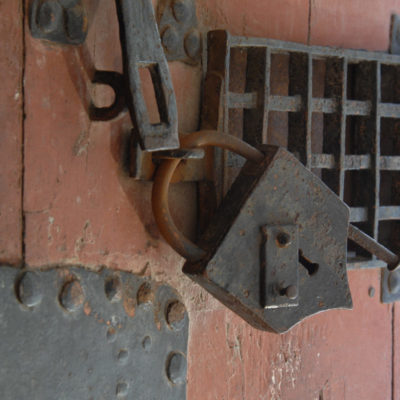 Porte de prison du châtelet © Musée du château de Dourdan