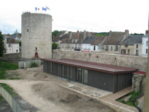 Terrassement vu de la maison-musée ©Musée du château